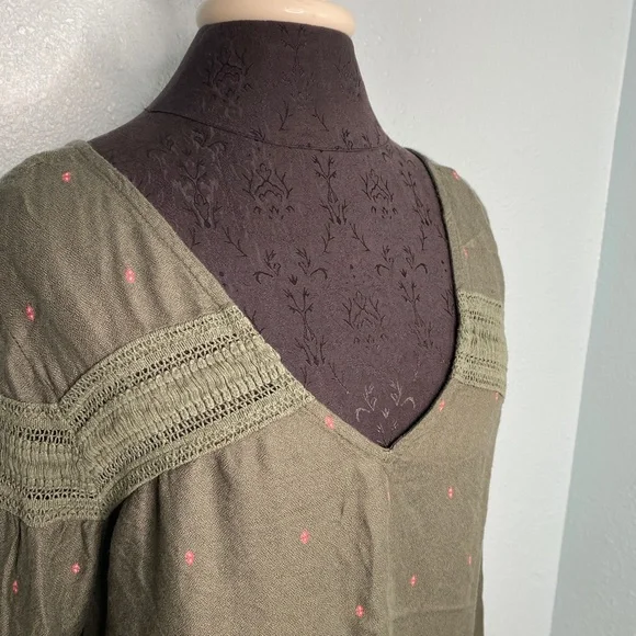 Roxy Green Long Sleeve Blouse - Picture 4 of 13